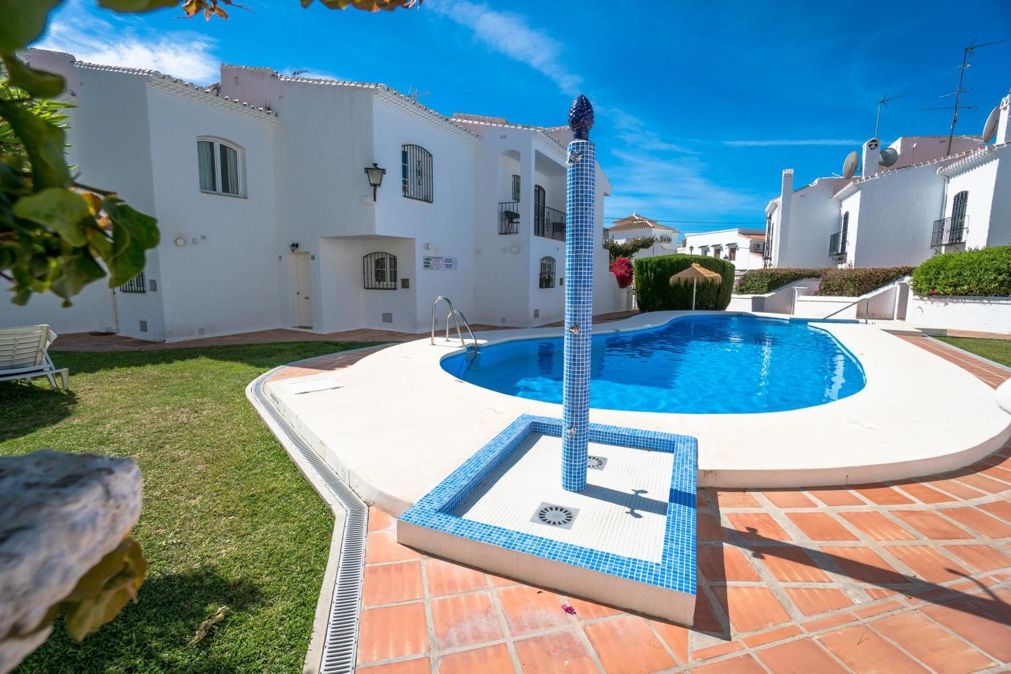 Pinos 20 Menyber Villa Nerja Eksteriør bilde
